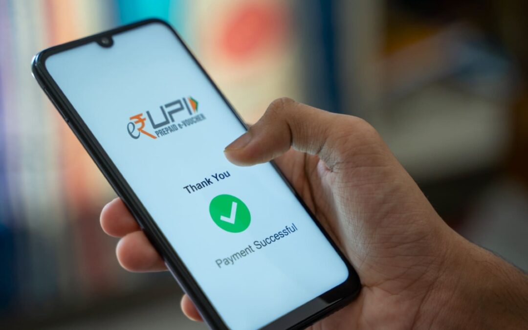 A successful UPI payment on a mibile to show advantages and disadvantages of UPI